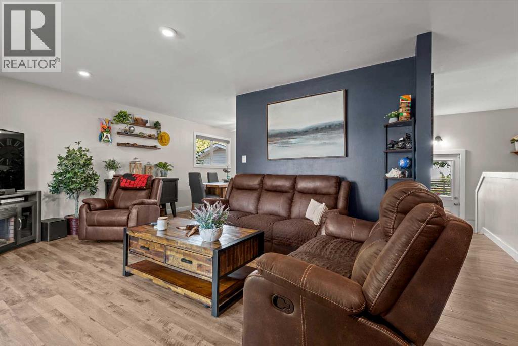 1203 1 Street NE, Three Hills, Alberta  T0M 2A0 - Photo 14 - A2330243