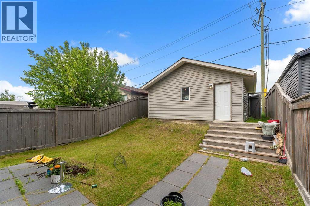 91 Saddlebrook Way NE, Calgary, Alberta  T3J 5M8 - Photo 38 - A2326030