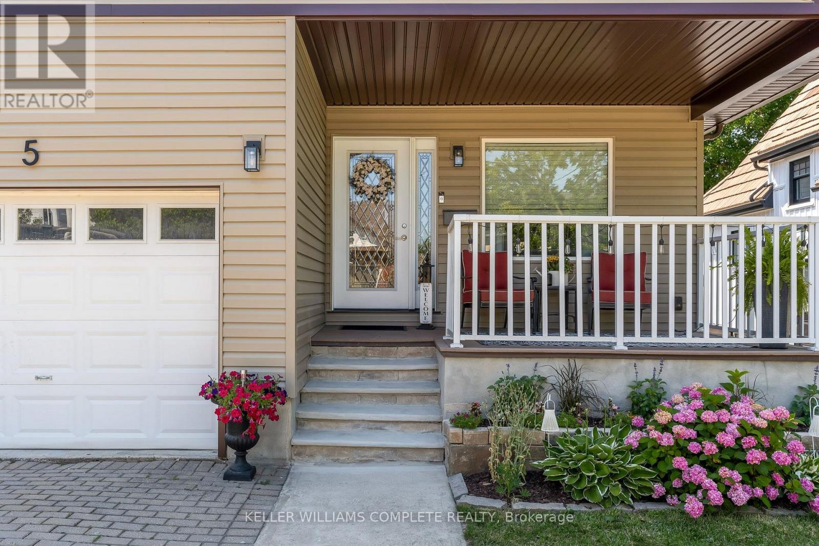 5 Bruce Street, St. Catharines, Ontario  L2R 5S7 - Photo 3 - X13629558