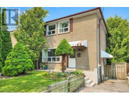 62 PORCHESTER DRIVE, Toronto, Ontario