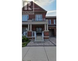 112 NESS DRIVE, Richmond Hill, Ontario