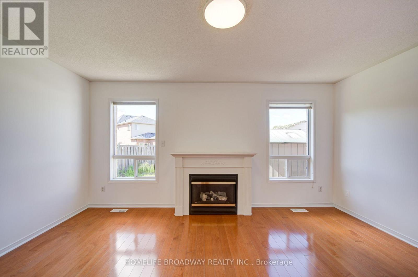 16 Raymond Bartlett Avenue, Markham, Ontario  L3R 5H7 - Photo 21 - N13629532