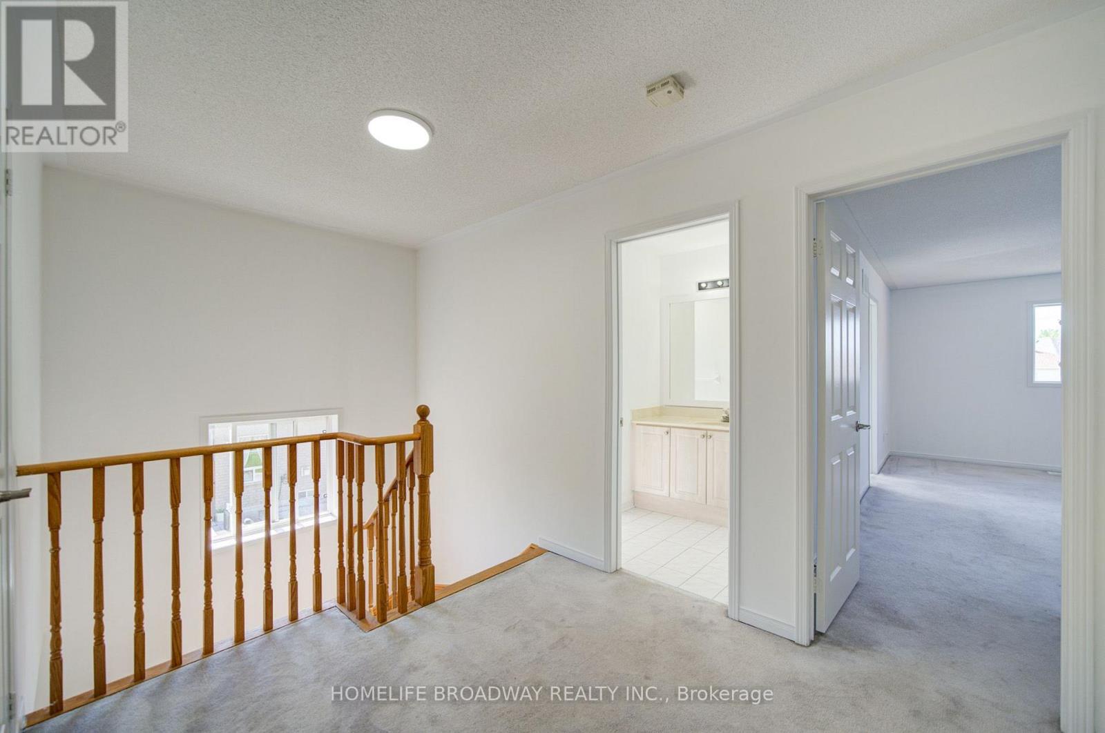 16 Raymond Bartlett Avenue, Markham, Ontario  L3R 5H7 - Photo 23 - N13629532