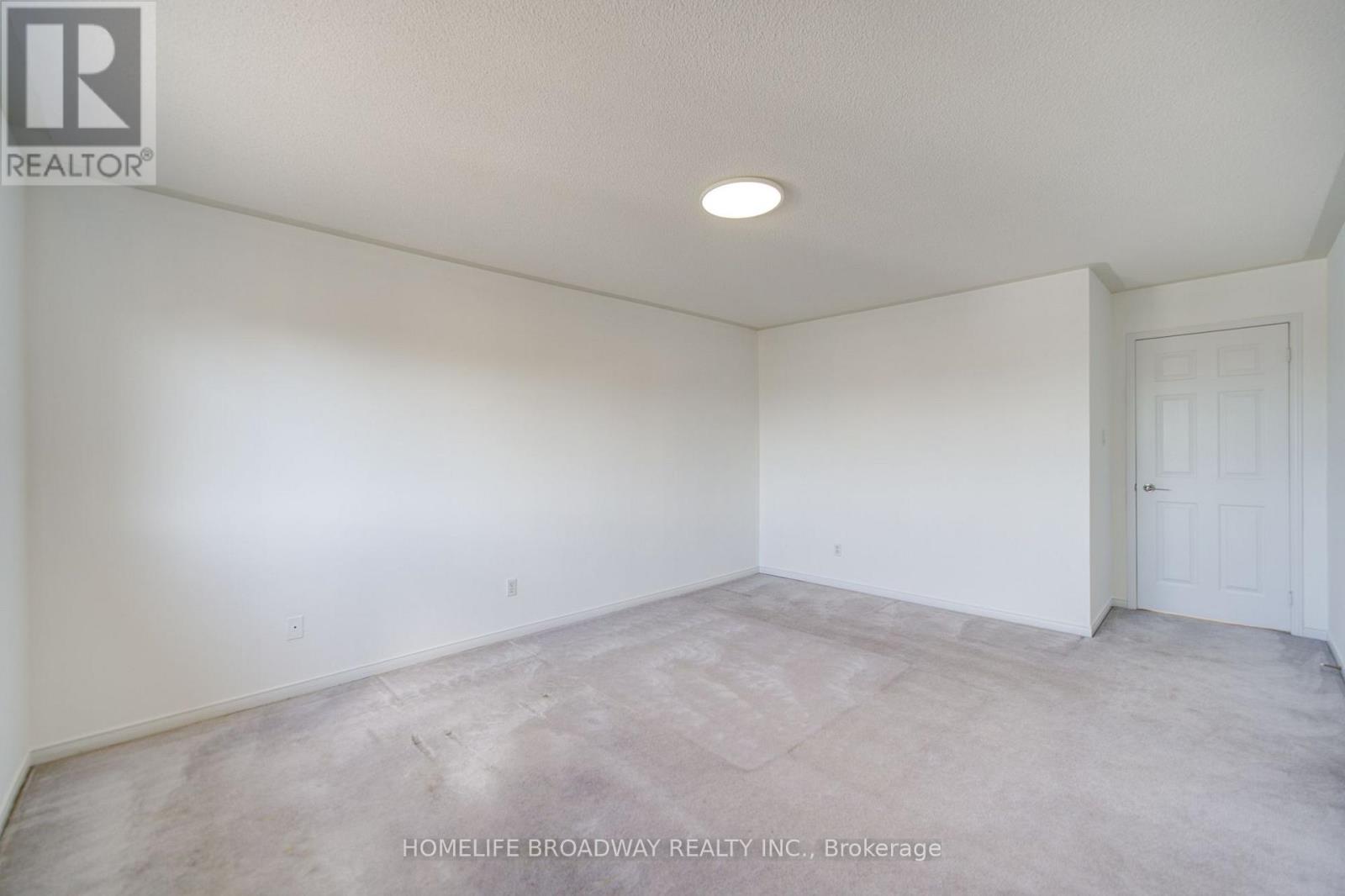 16 Raymond Bartlett Avenue, Markham, Ontario  L3R 5H7 - Photo 34 - N13629532
