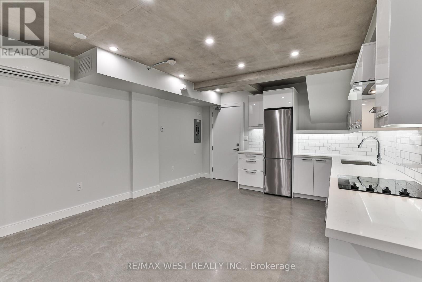 4 - 1745 Keele Street, Toronto, Ontario  M6M 3W9 - Photo 10 - W13629530