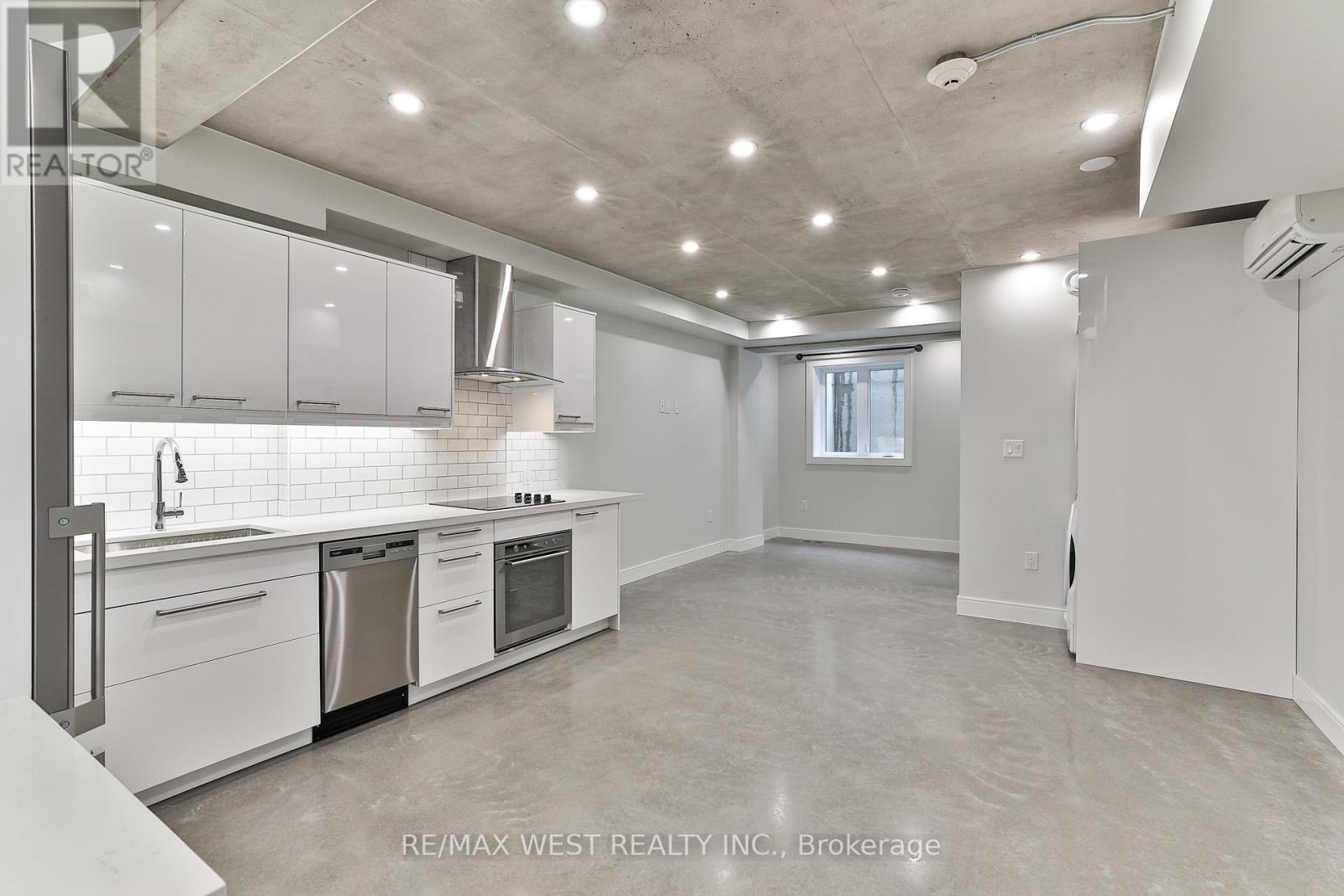 4 - 1745 Keele Street, Toronto, Ontario  M6M 3W9 - Photo 5 - W13629530