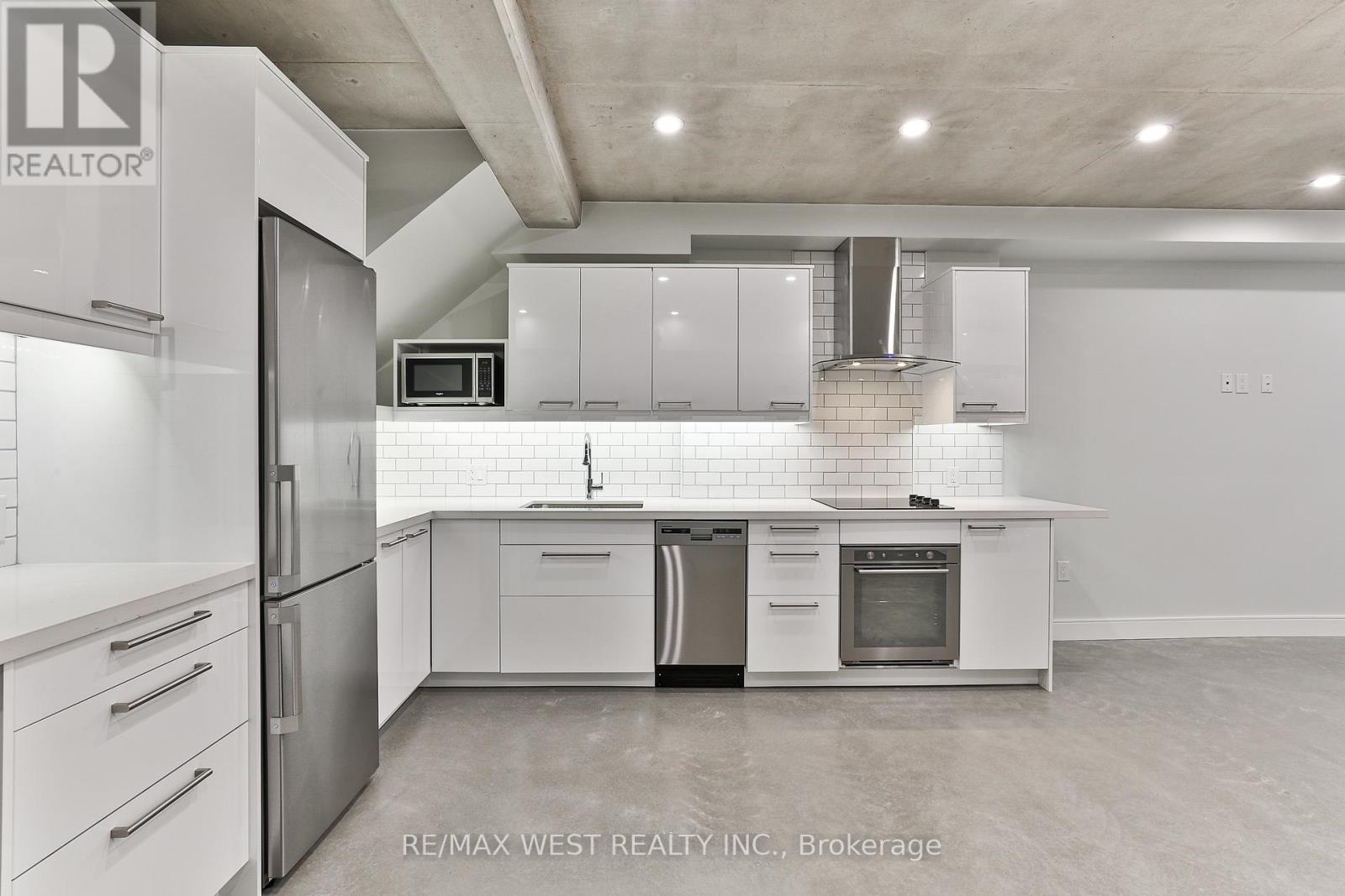 4 - 1745 Keele Street, Toronto, Ontario  M6M 3W9 - Photo 7 - W13629530