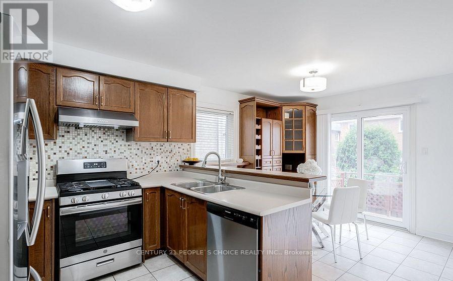 3744 Althorpe Circle, Mississauga, Ontario  L5N 7G4 - Photo 12 - W13629582