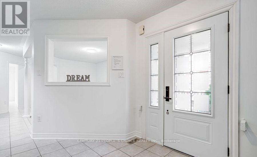 3744 Althorpe Circle, Mississauga, Ontario  L5N 7G4 - Photo 4 - W13629582