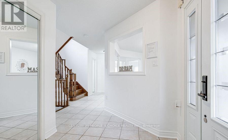 3744 Althorpe Circle, Mississauga, Ontario  L5N 7G4 - Photo 5 - W13629582