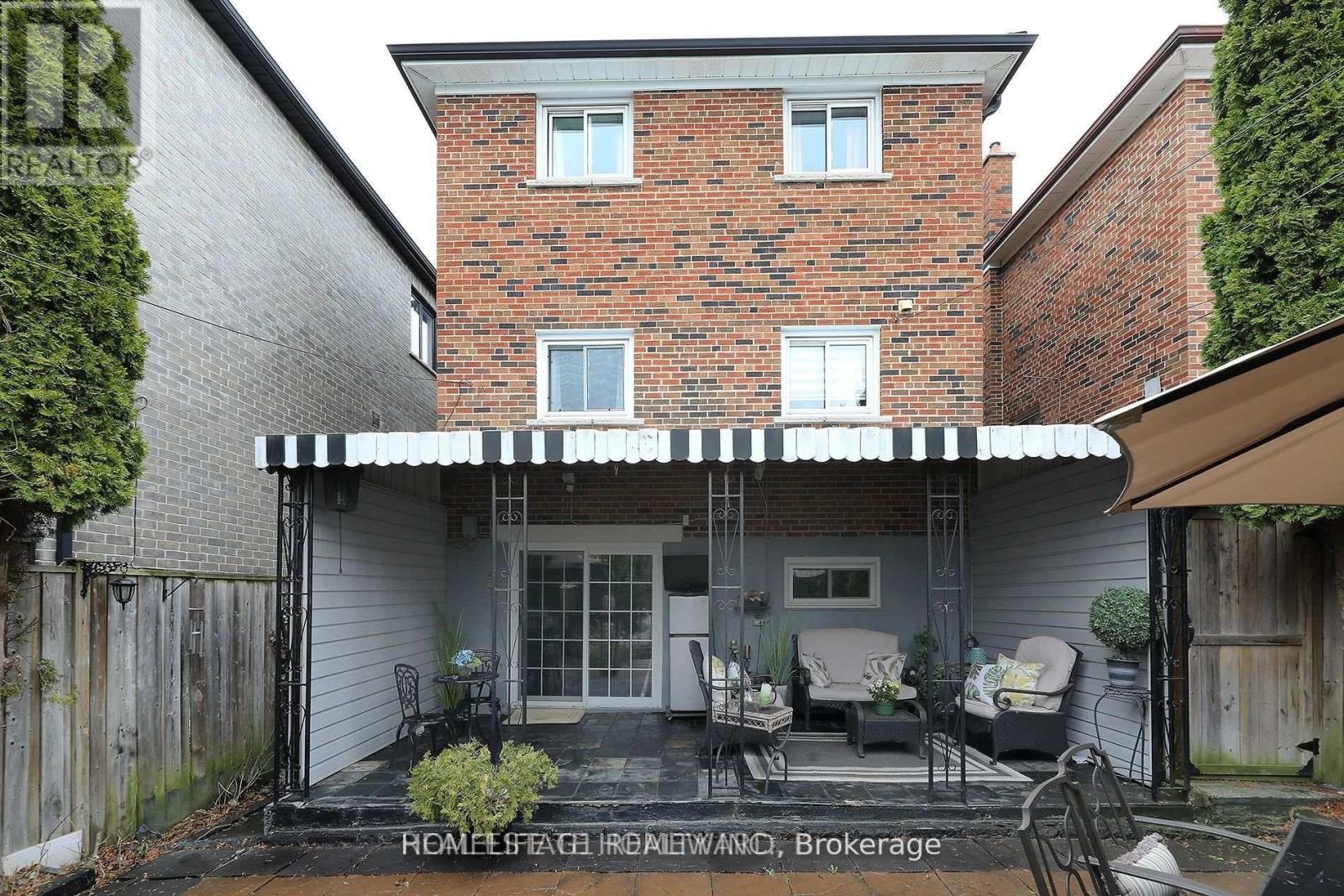 Upper - 34 Mystic Avenue, Toronto, Ontario  M1L 4G9 - Photo 25 - E13629436