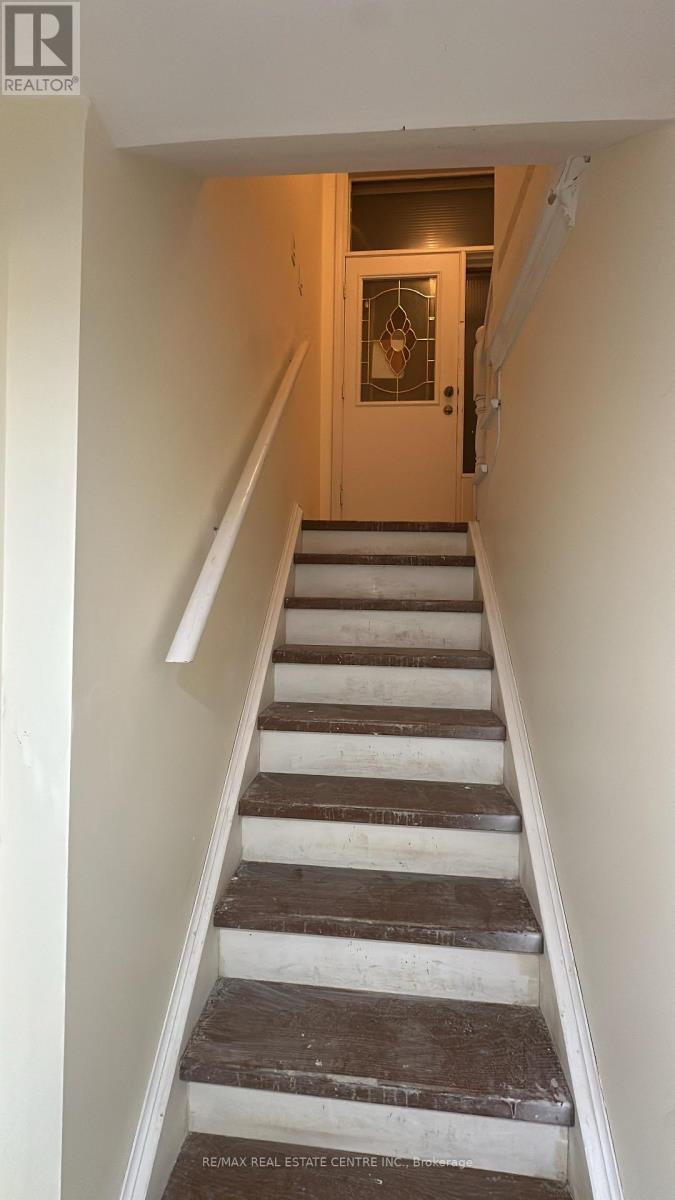 Basement - 31 Haslemere Avenue, Brampton, Ontario L6W 2X3 - Photo 13 - W13105024