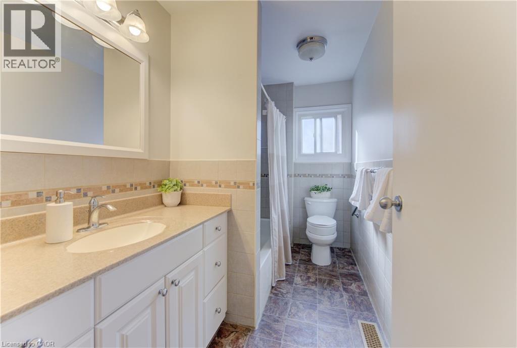 190 Natchez Road, Kitchener, Ontario  N2B 3L2 - Photo 16 - 40849007