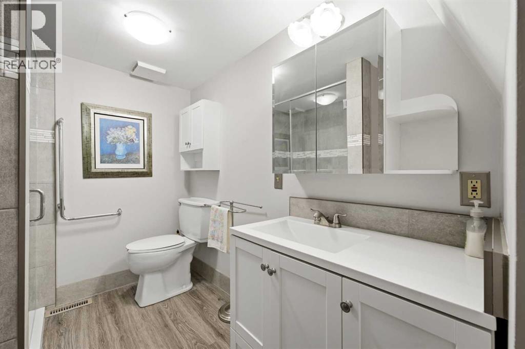 8 Sydney Close, Red Deer, Alberta  T4N 0E1 - Photo 34 - A2334098