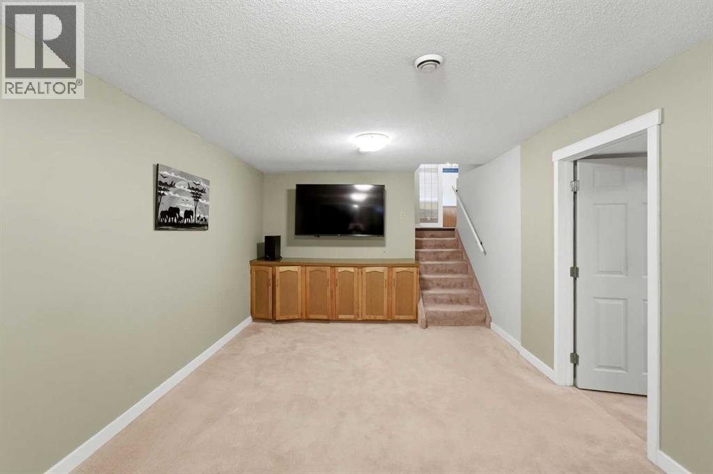 8 Sydney Close, Red Deer, Alberta  T4N 0E1 - Photo 39 - A2334098