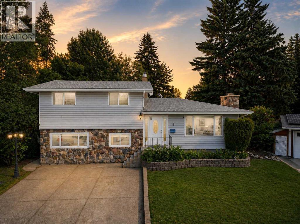 8 Sydney Close, Red Deer, Alberta  T4N 0E1 - Photo 1 - A2334098