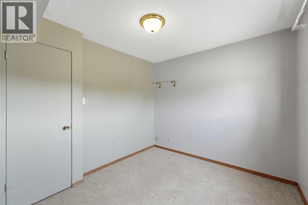 8 Sydney Close, Red Deer, Alberta  T4N 0E1 - Photo 38 - A2334098