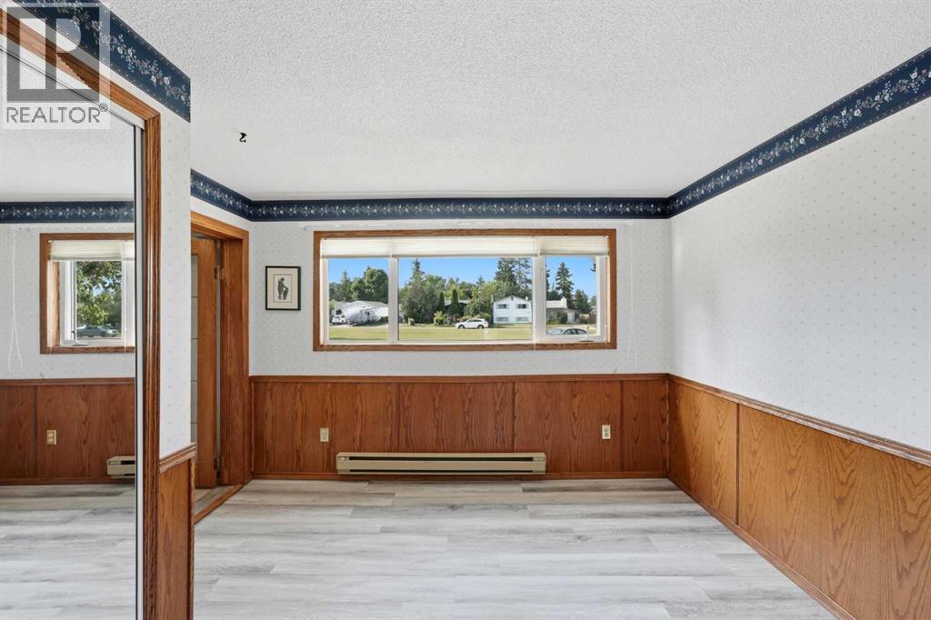 8 Sydney Close, Red Deer, Alberta  T4N 0E1 - Photo 33 - A2334098