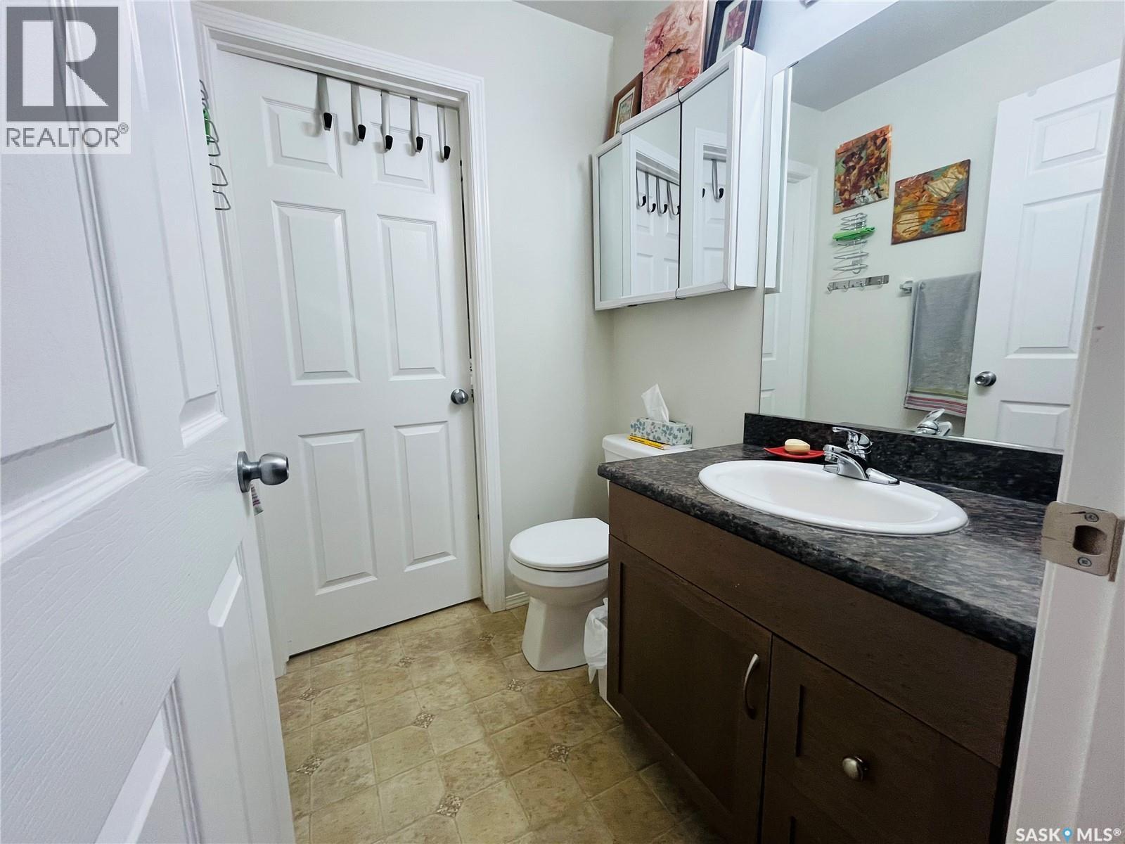 102 825 Gladstone Street E, Swift Current, Saskatchewan  S9H 5P1 - Photo 10 - SK044293