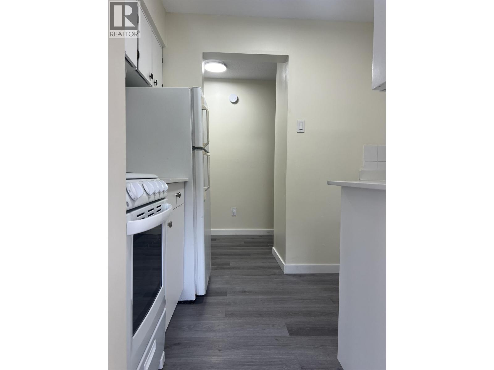 101 3481 Sefton Street, Port Coquitlam, British Columbia  V3B 3R1 - Photo 5 - R3146574