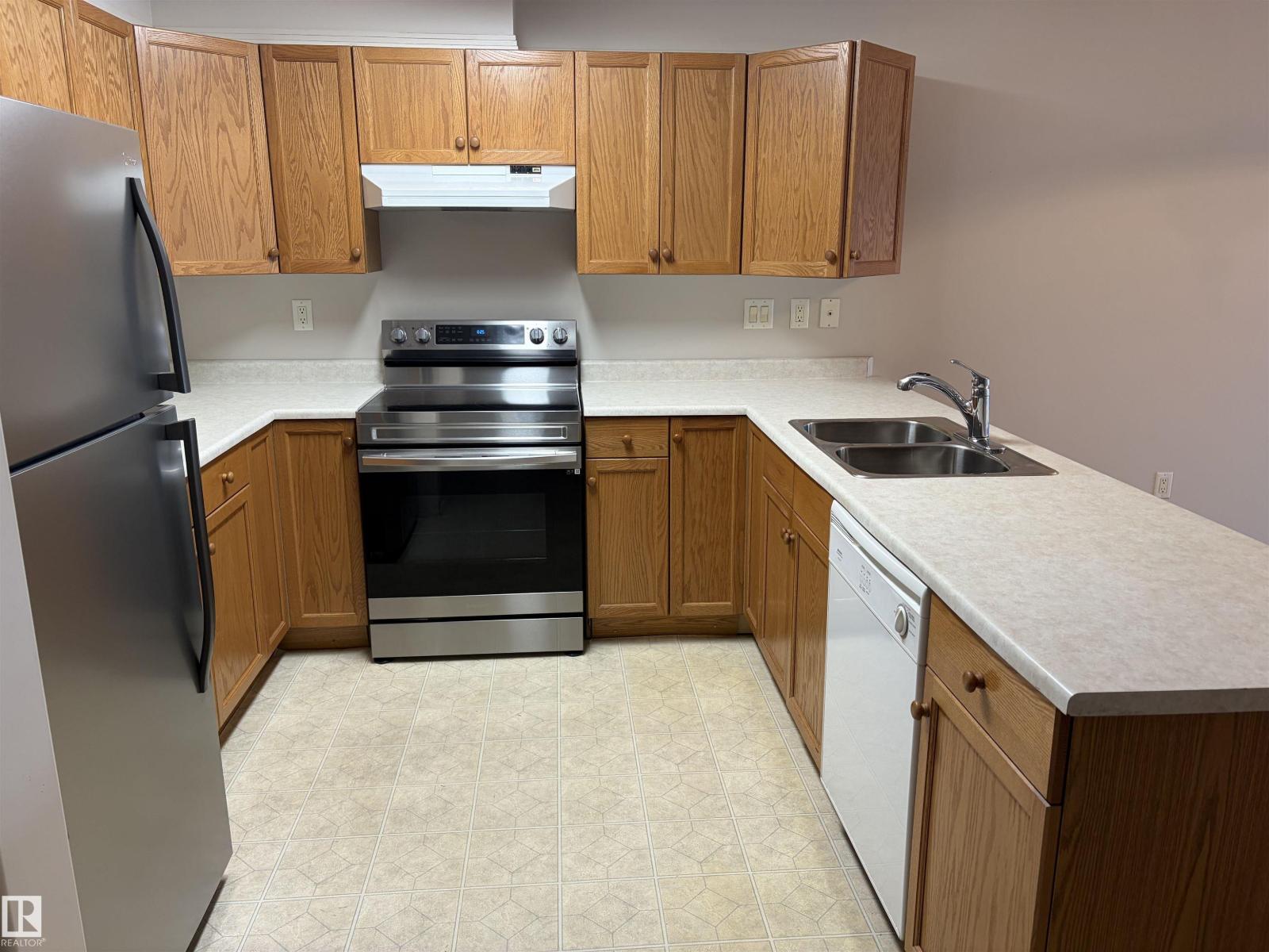 #209 8912 156 St NW, Edmonton, Alberta  T5R 5Z2 - Photo 8 - E4501815