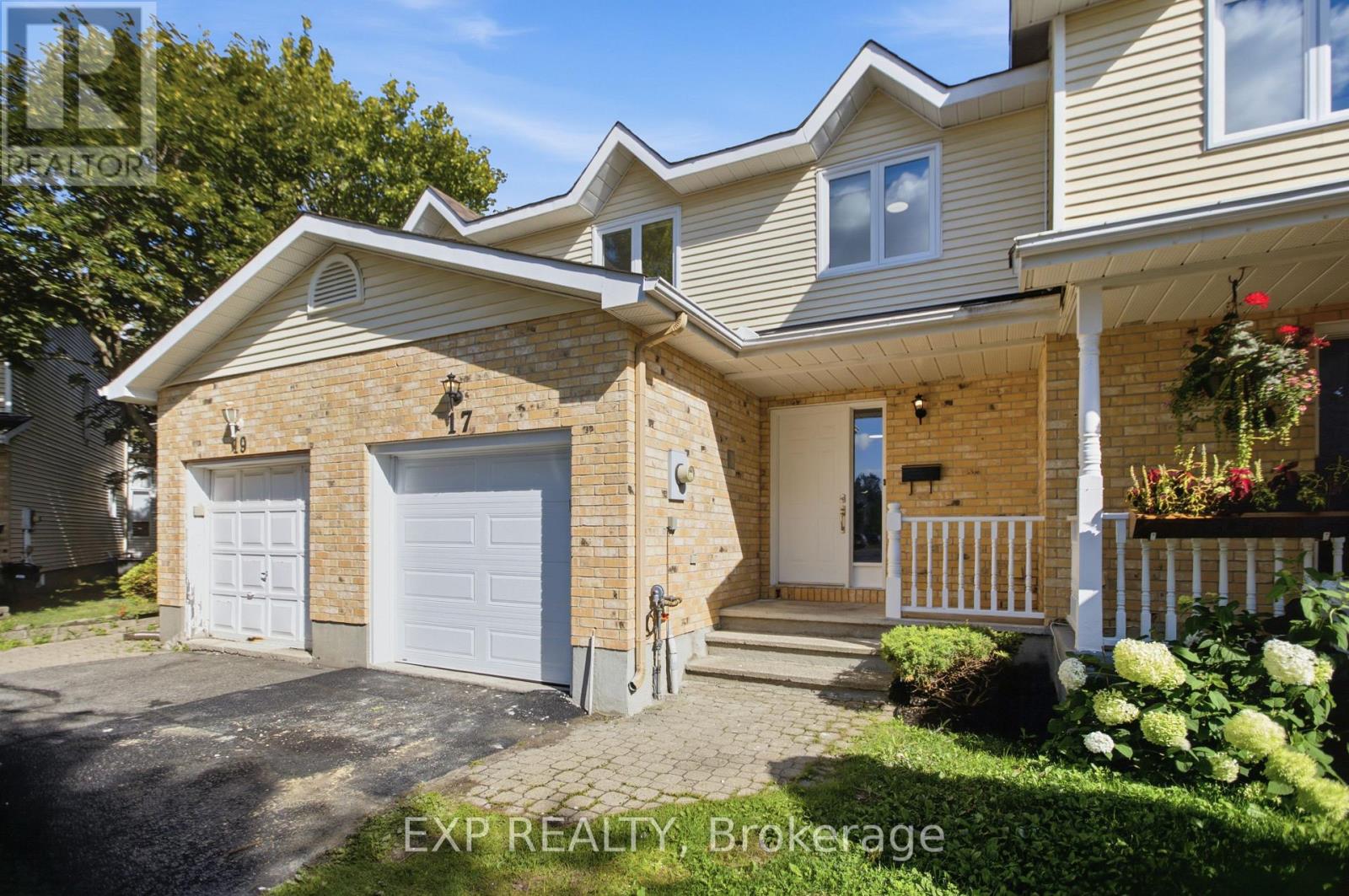 17 KATHLEEN CRESCENT, Ottawa, Ontario
