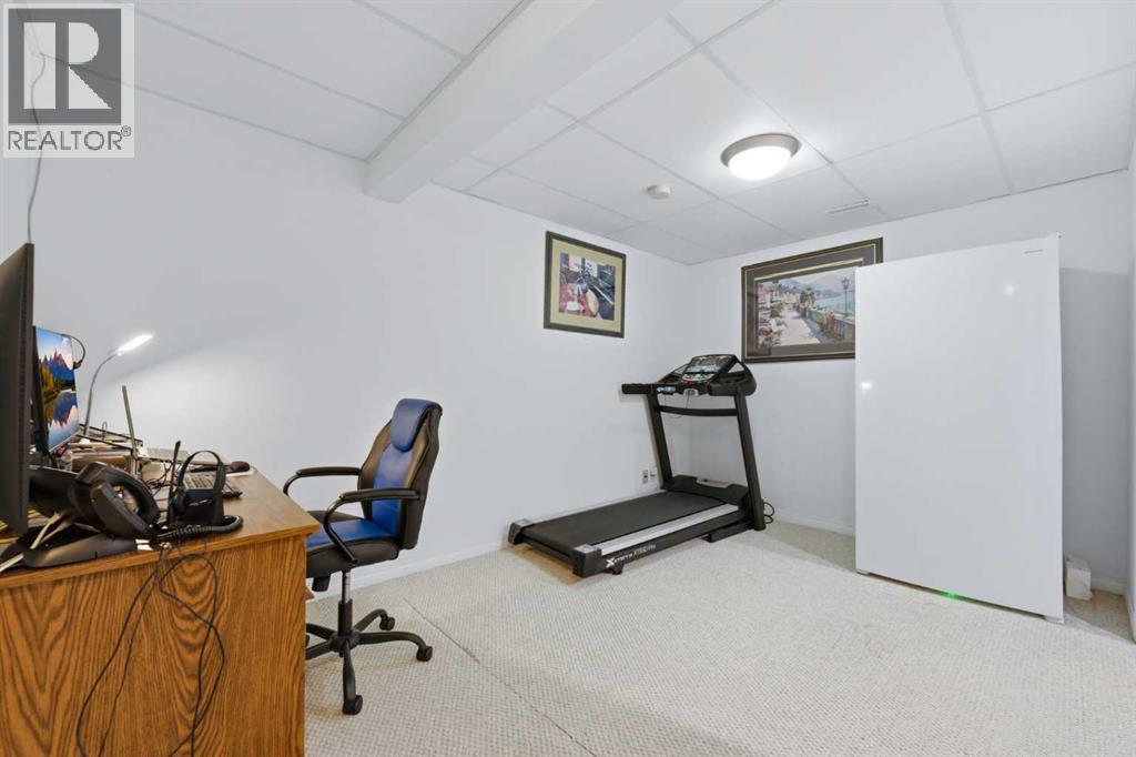 92, 388 Sandarac Drive NW, Calgary, Alberta  T3K 4E3 - Photo 31 - A2328806