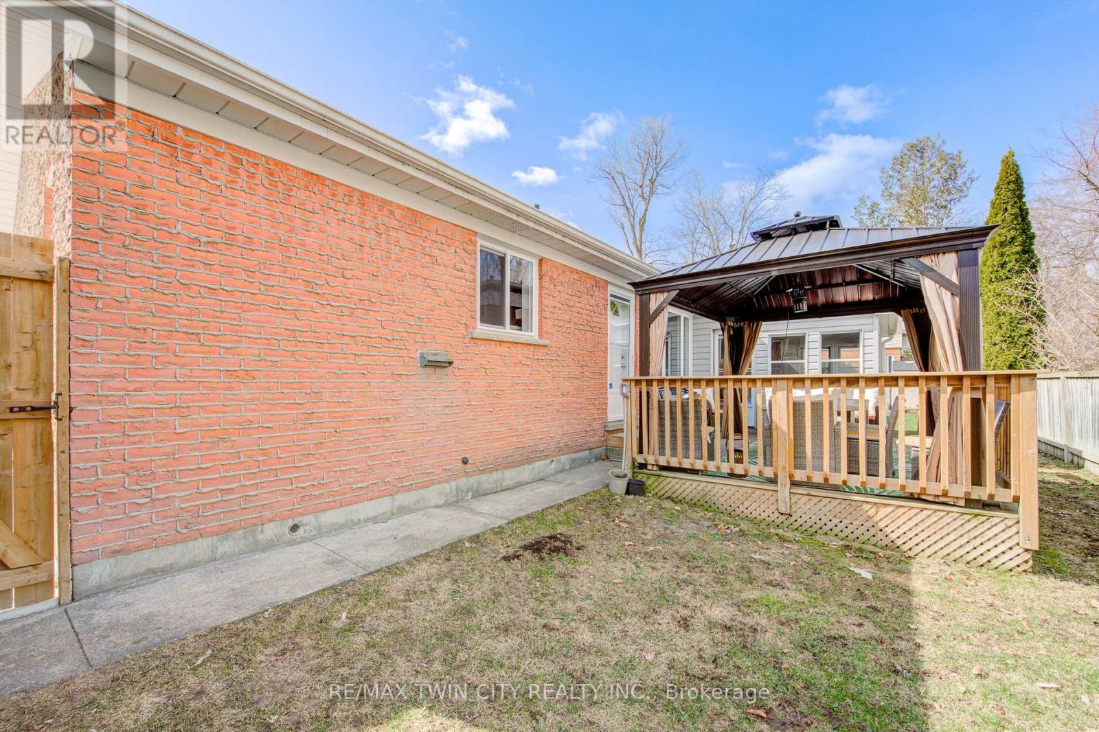 186 Shuh Avenue, Kitchener, Ontario N2A 1H6 - Photo 46 - X13629594