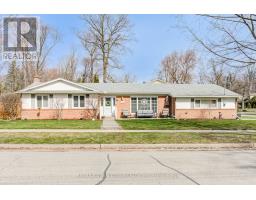 186 SHUH AVENUE, Kitchener, Ontario