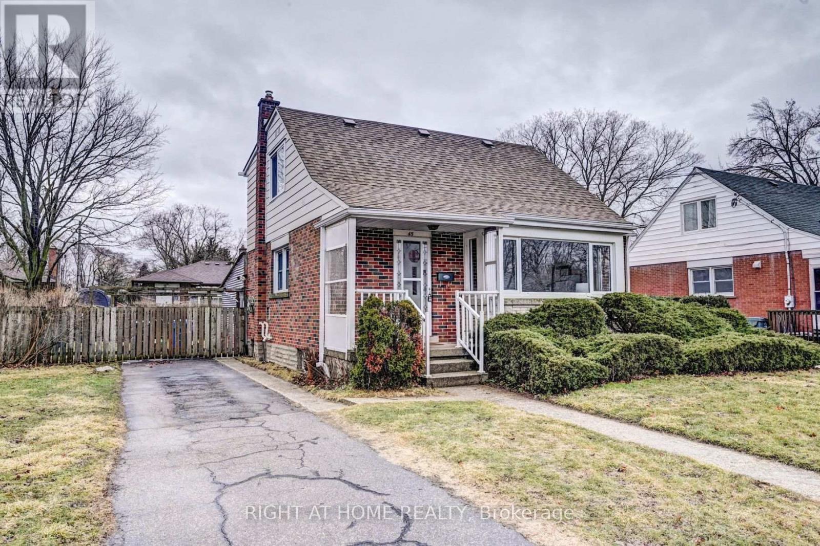 45 PHILIP AVENUE, Guelph, Ontario