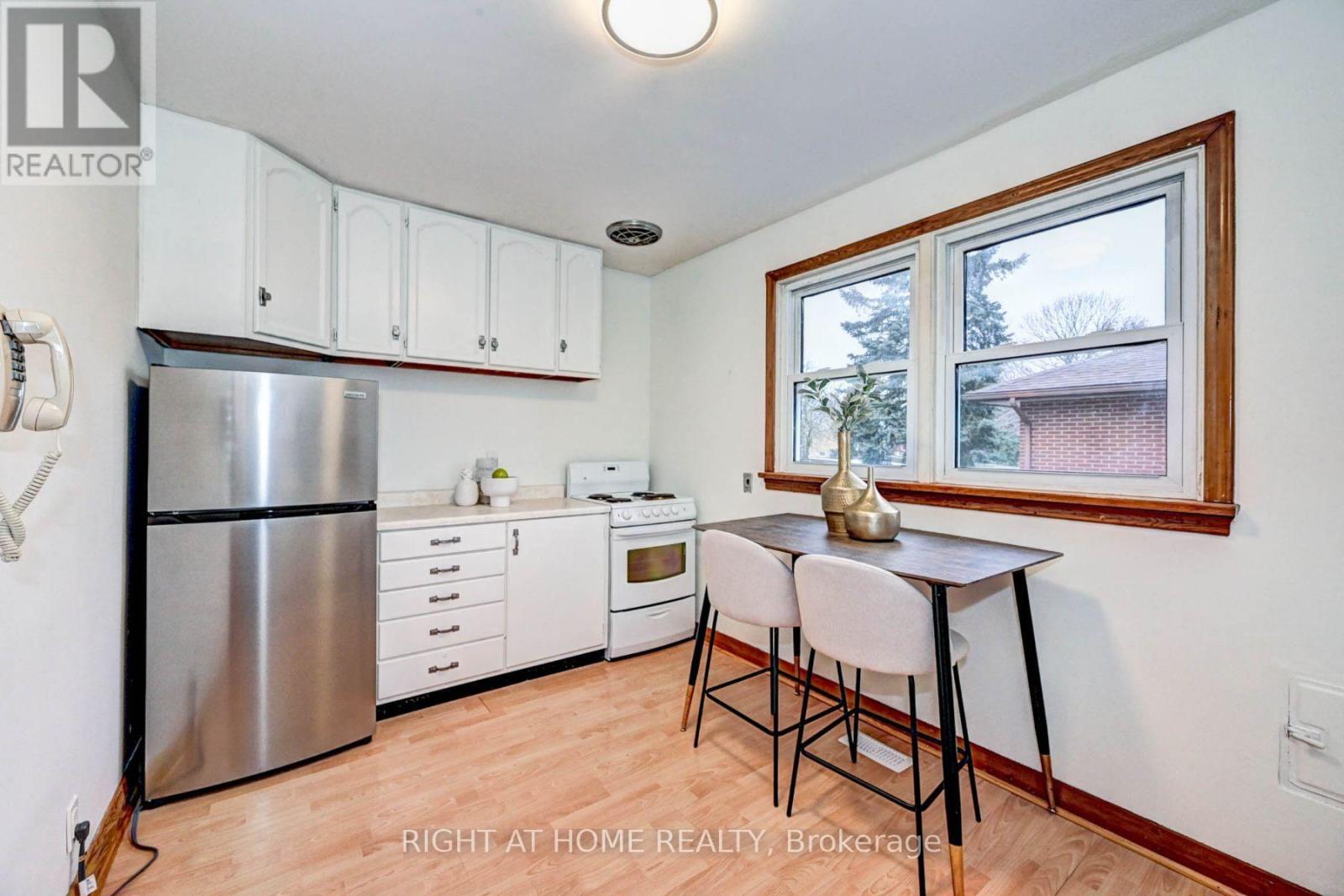45 Philip Avenue, Guelph, Ontario N1E 1R5 - Photo 4 - X13629602