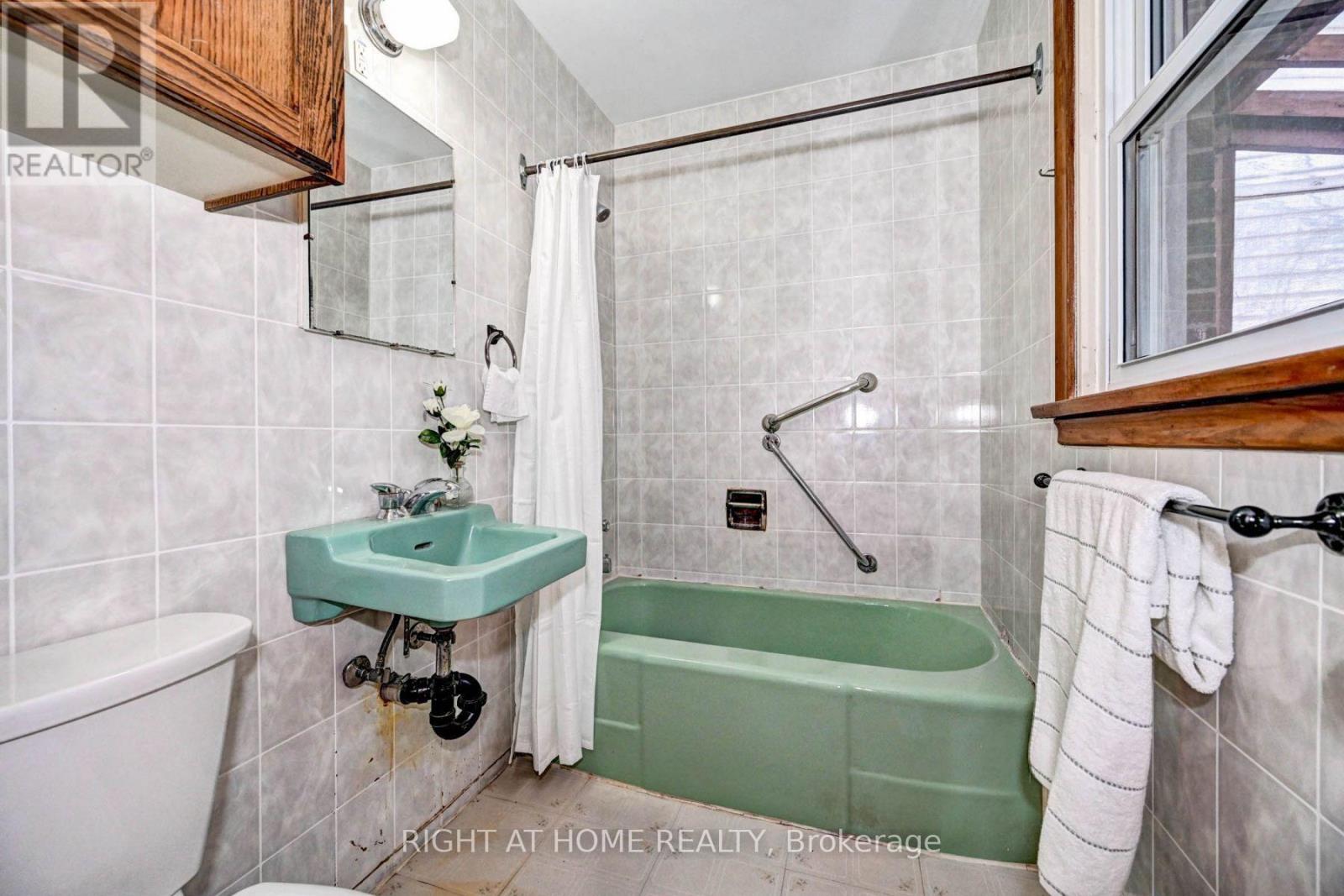 45 Philip Avenue, Guelph, Ontario N1E 1R5 - Photo 7 - X13629602