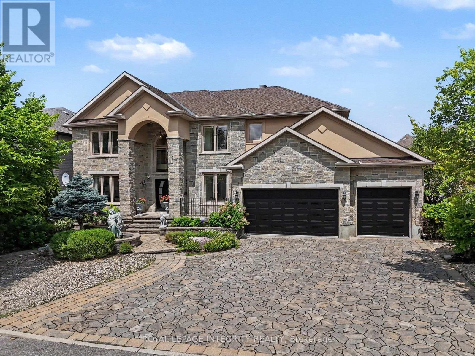 523 Kochar Drive, Ottawa, Ontario  K2C 4G9 - Photo 2 - X13629618