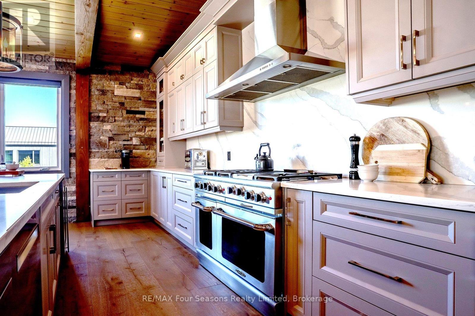 116 Arnot Crescent, Blue Mountains, Ontario  L9Y 0Z8 - Photo 4 - X13629632