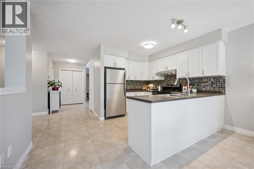 56 Henhoeffer Crescent, Kitchener, Ontario  N2E 4H4 - Photo 12 - 40852684