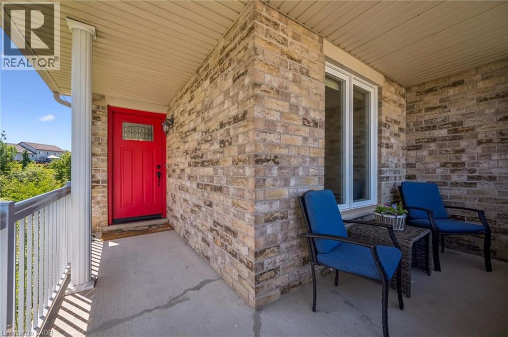56 Henhoeffer Crescent, Kitchener, Ontario  N2E 4H4 - Photo 4 - 40852684