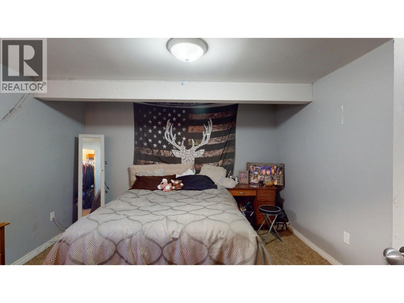 2405 Arbutus Street, Elkford, British Columbia  V0B 1H0 - Photo 34 - 10396382