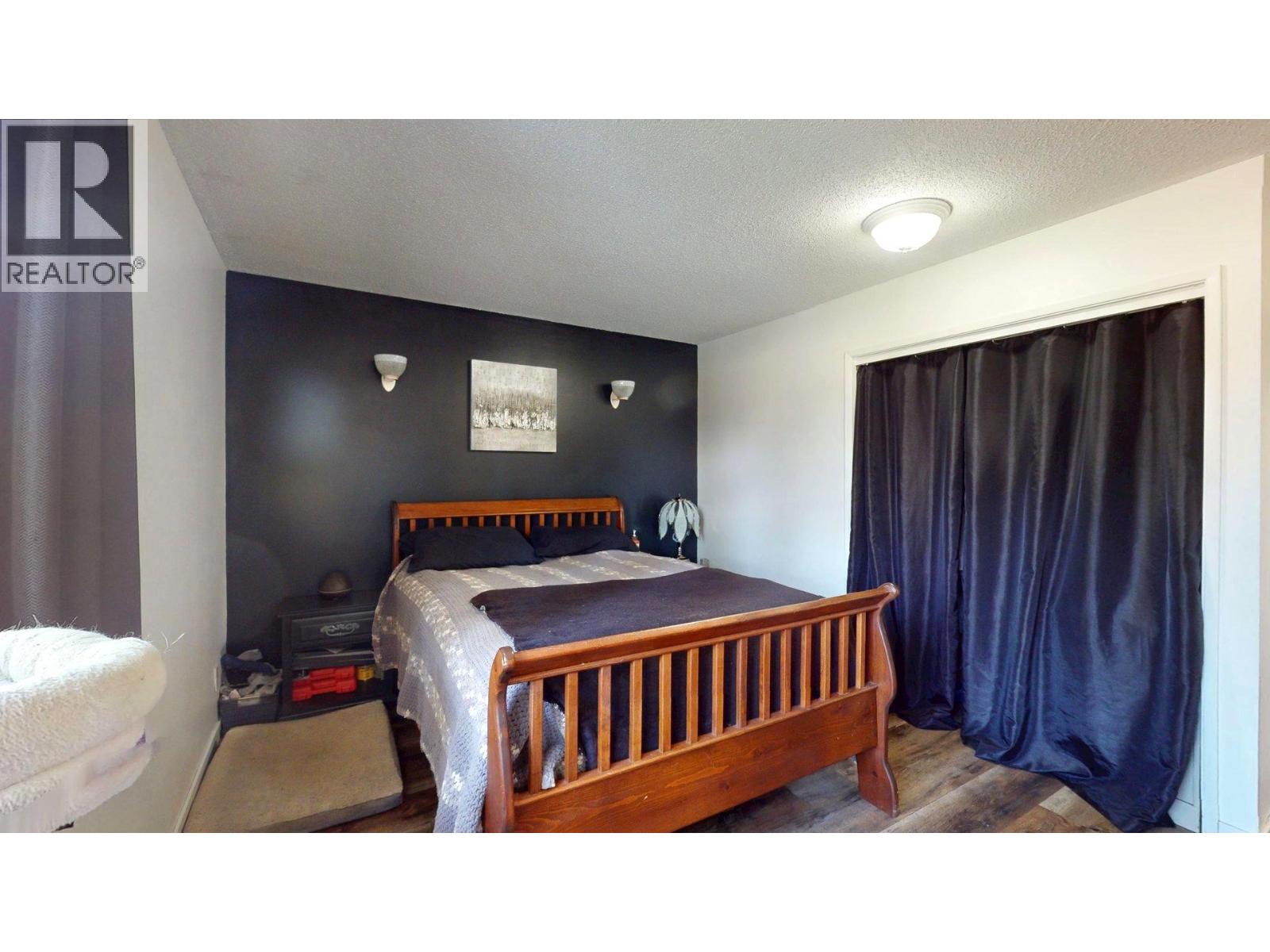 2405 Arbutus Street, Elkford, British Columbia  V0B 1H0 - Photo 23 - 10396382