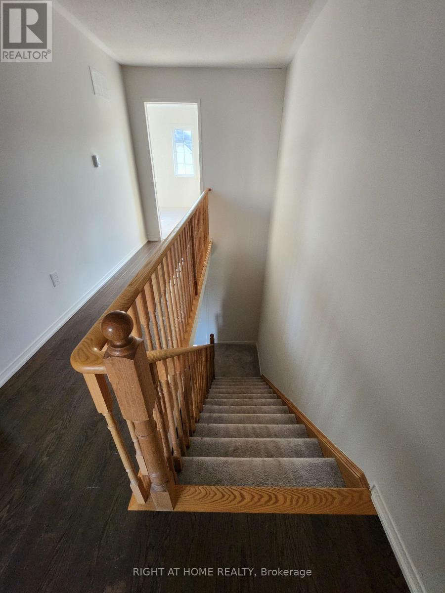 2564 Bromus Path, Oshawa, Ontario  L1L 0K7 - Photo 25 - E13629670