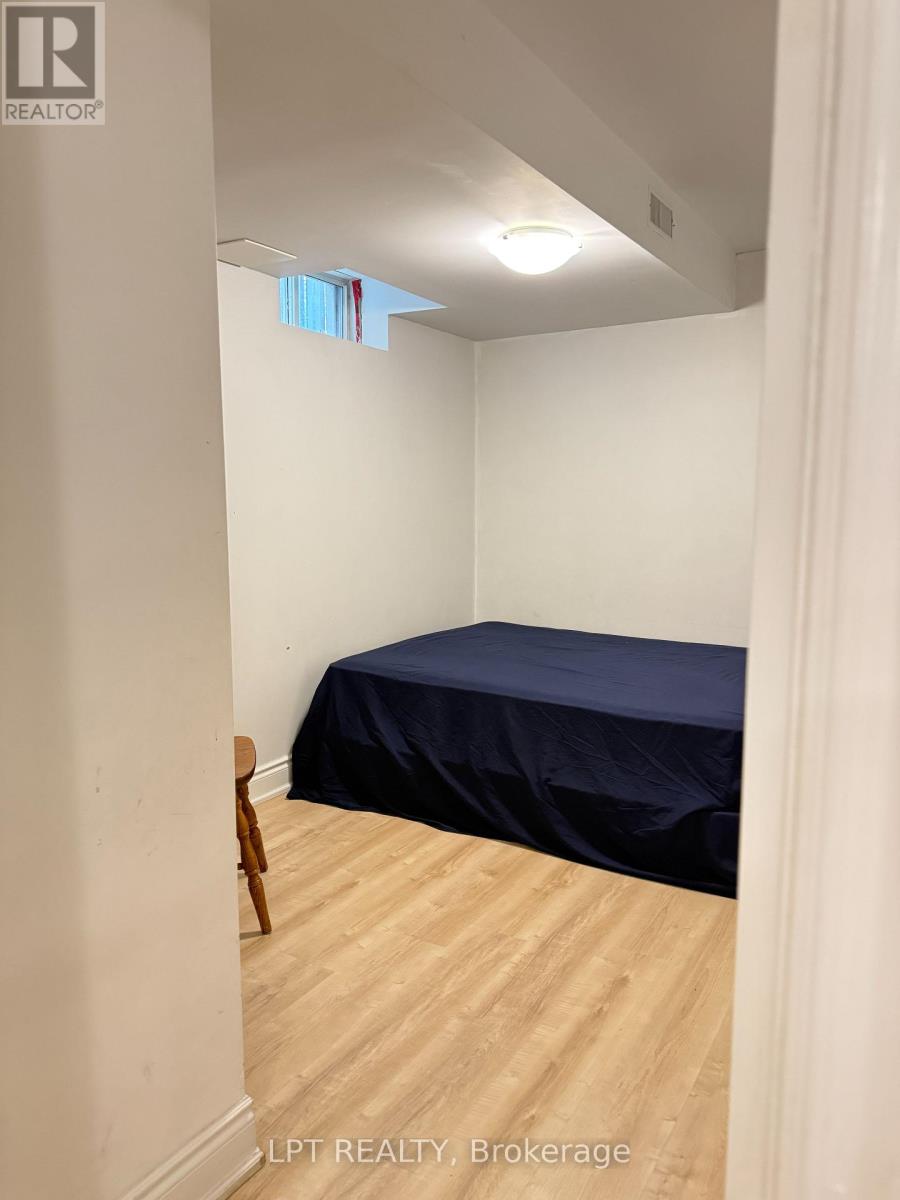 Basement - 3304 Sunlight Street, Mississauga, Ontario  L5M 0G8 - Photo 24 - W13488034
