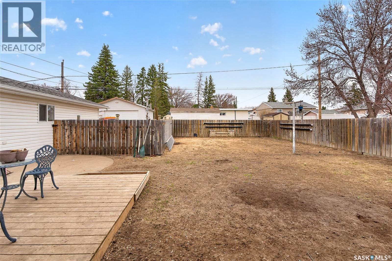 1154 Caribou Street W, Moose Jaw, Saskatchewan  S6H 2B5 - Photo 44 - SK041934