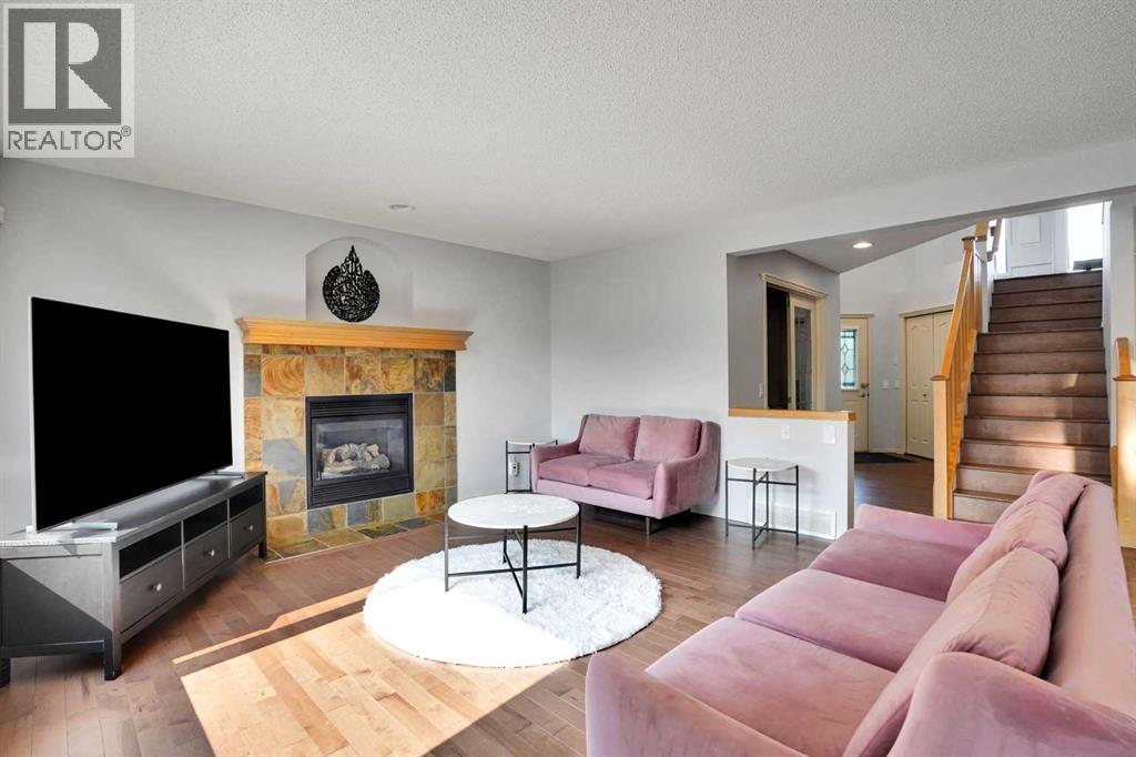 101 Royal Oak Crescent Nw, Calgary, Alberta  T3G 4Y7 - Photo 12 - A2332440