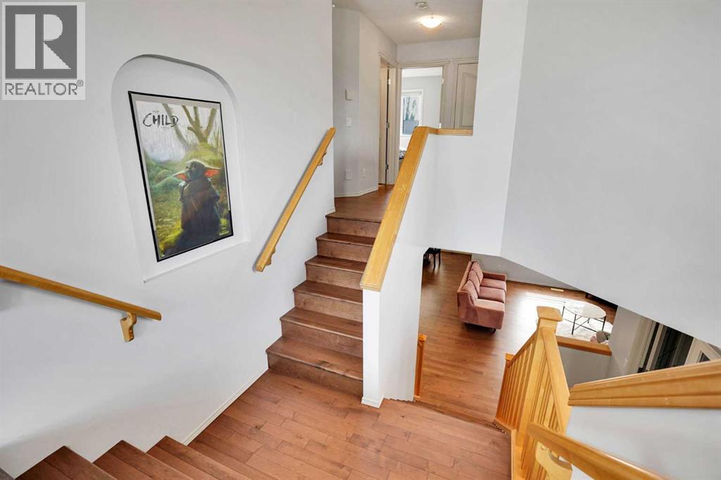 101 Royal Oak Crescent Nw, Calgary, Alberta  T3G 4Y7 - Photo 15 - A2332440