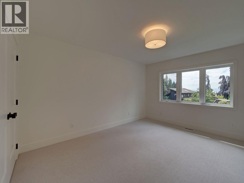 385 Solaz Place, Gibsons, British Columbia  V0N 1V5 - Photo 27 - R3151837