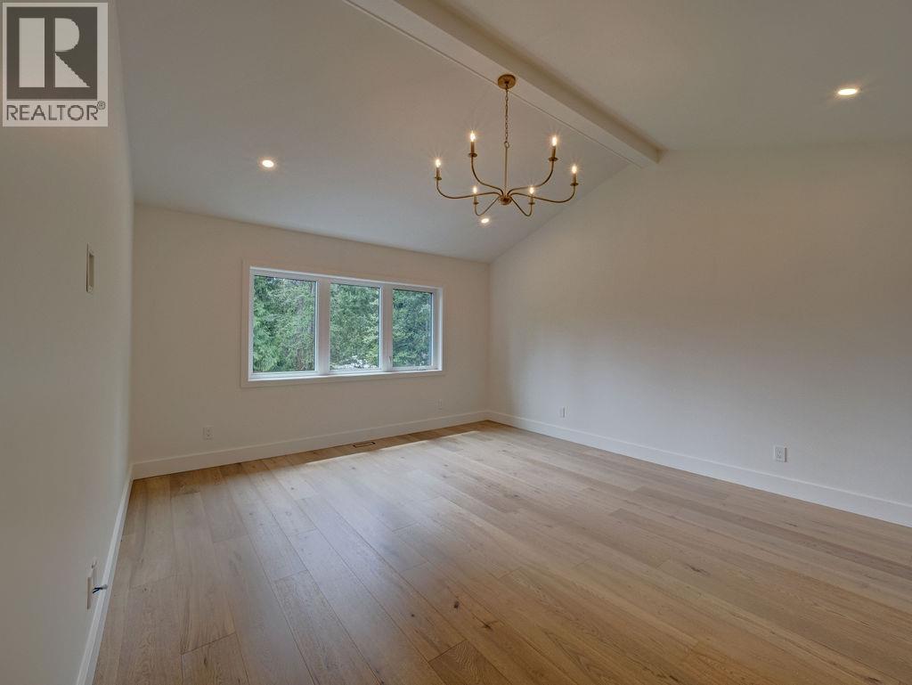 385 Solaz Place, Gibsons, British Columbia  V0N 1V5 - Photo 30 - R3151837