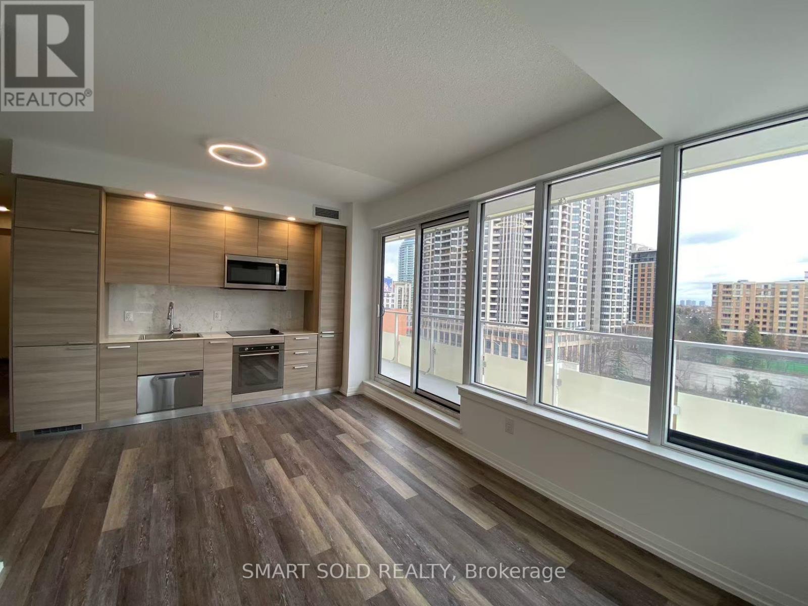 1002 - 75 Canterbury Place, Toronto, Ontario  M2N 0L2 - Photo 2 - C13629682