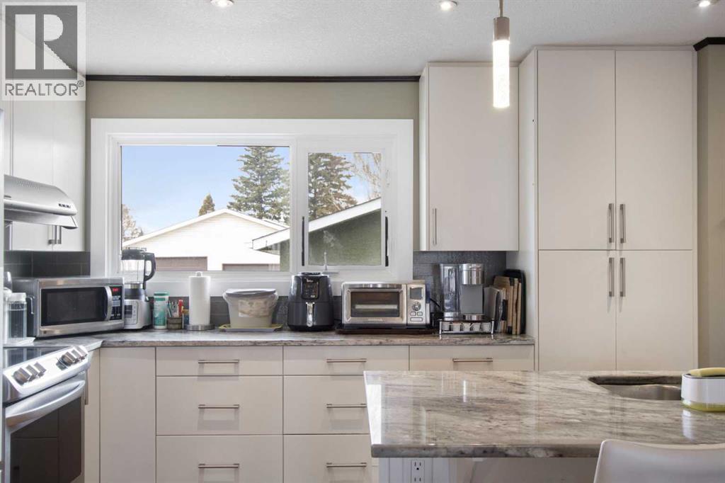 124 Maitland Drive Ne, Calgary, Alberta  T2A 5A5 - Photo 7 - A2309594
