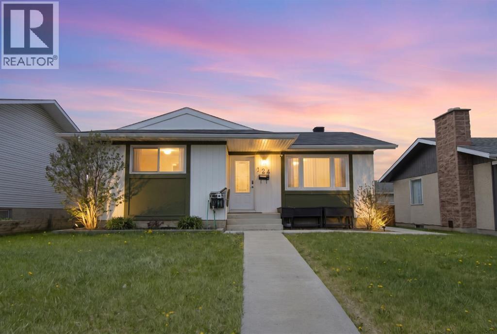 124 Maitland Drive Ne, Calgary, Alberta  T2A 5A5 - Photo 1 - A2309594