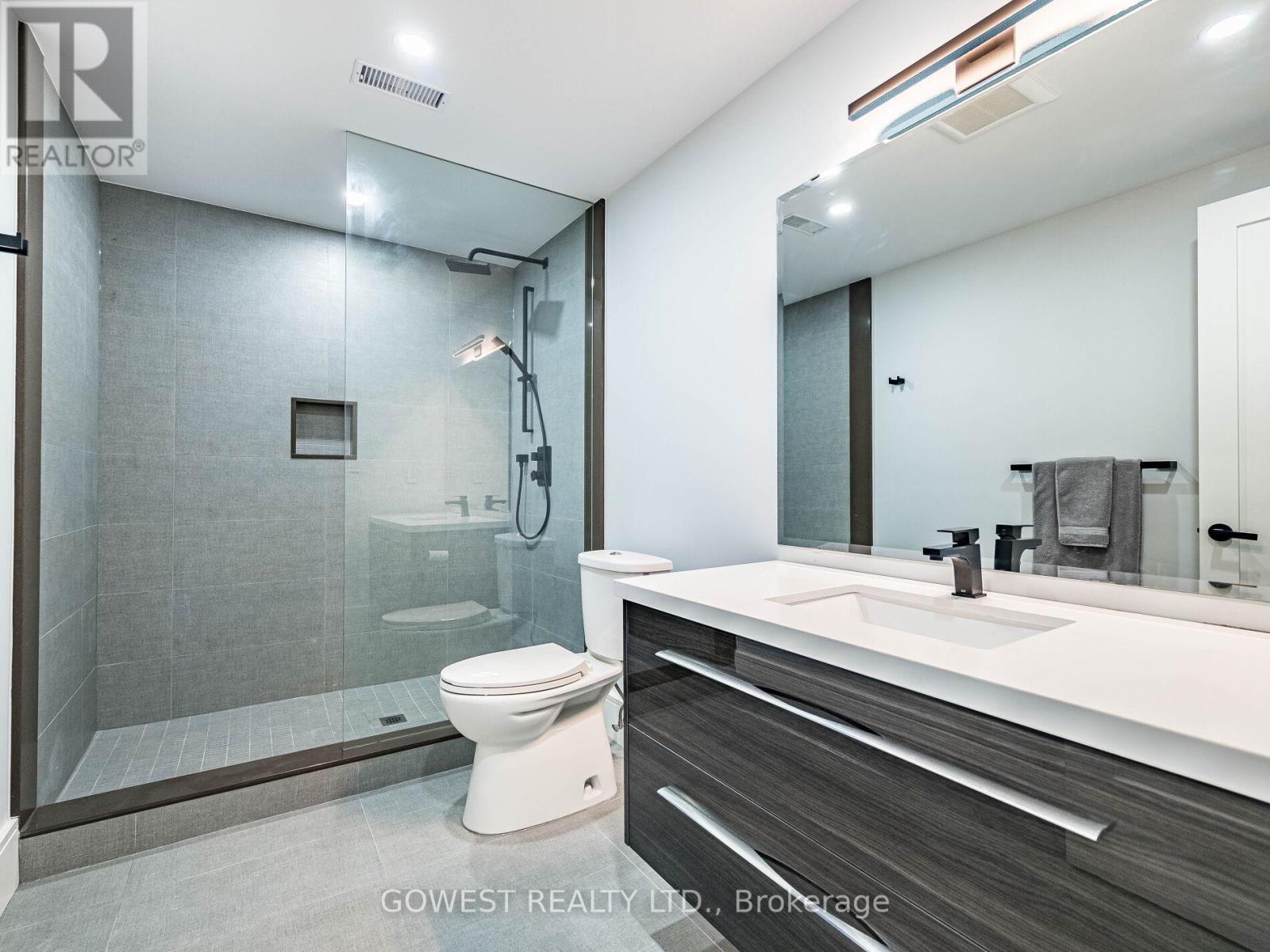 402 Niar Avenue, Mississauga, Ontario  L5G 1W3 - Photo 41 - W13629688