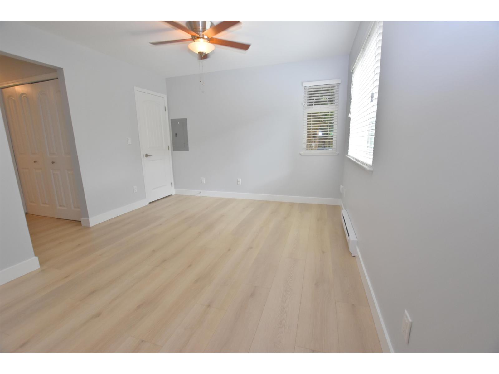 15402 96a Avenue, Surrey, British Columbia  V3R 7H2 - Photo 5 - R3149964